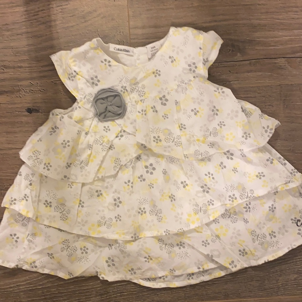 Floweral print Calvin Klein blouse, 24 months